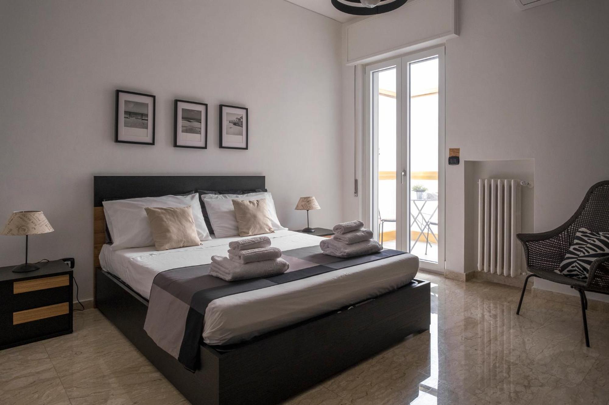 Caliph House 128 Apartment Bari Bagian luar foto