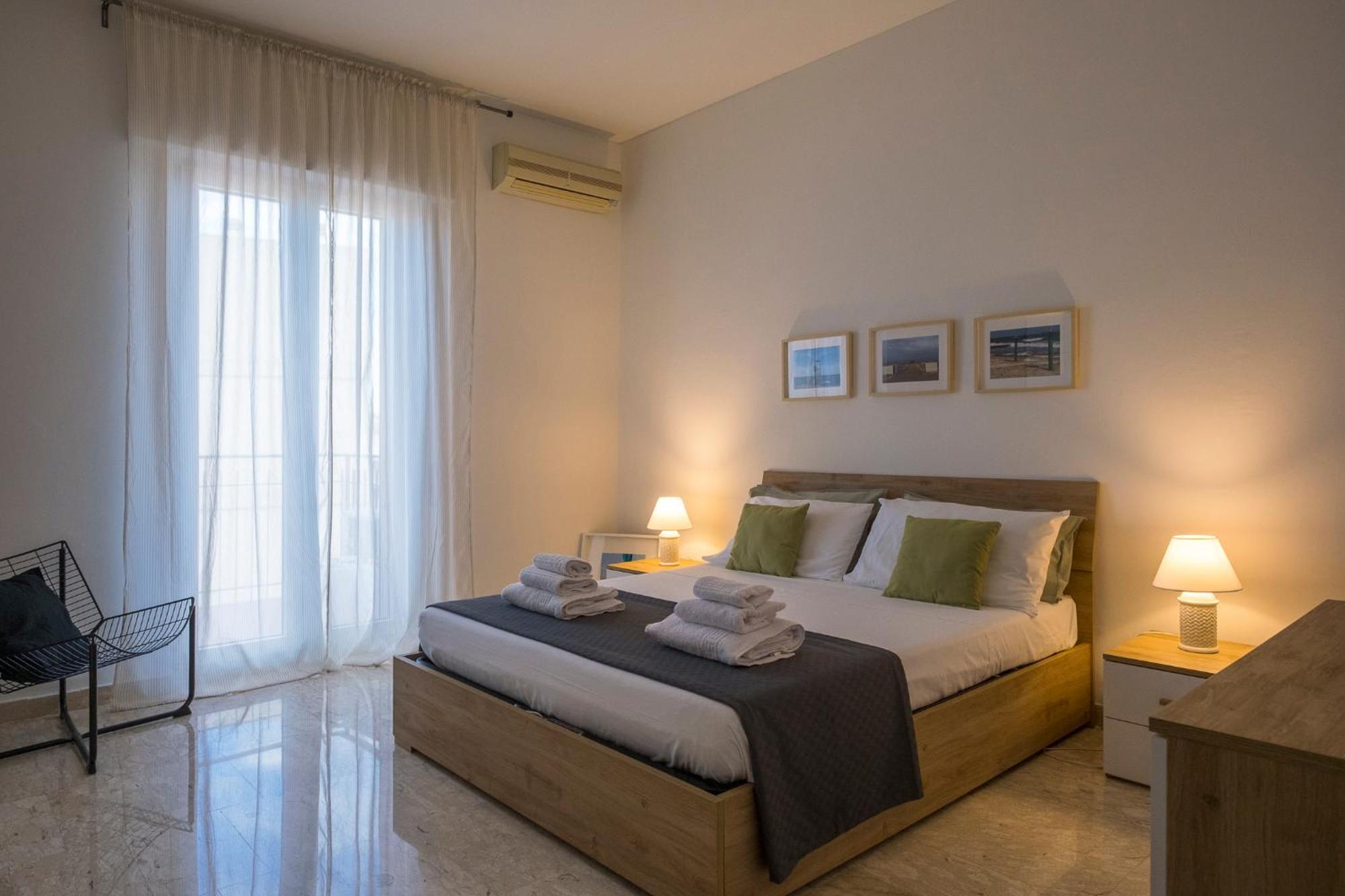 Caliph House 128 Apartment Bari Bagian luar foto