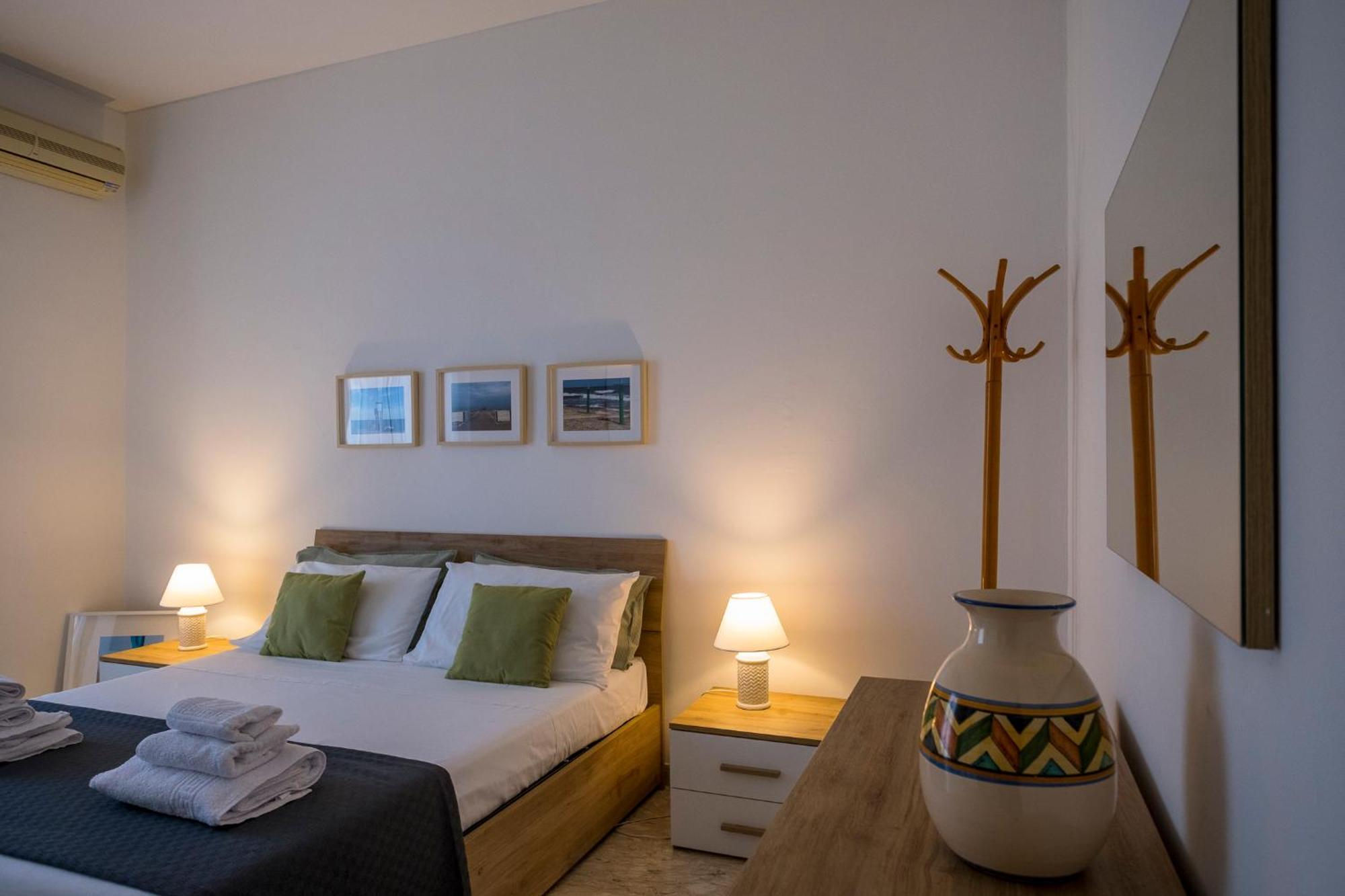 Caliph House 128 Apartment Bari Bagian luar foto