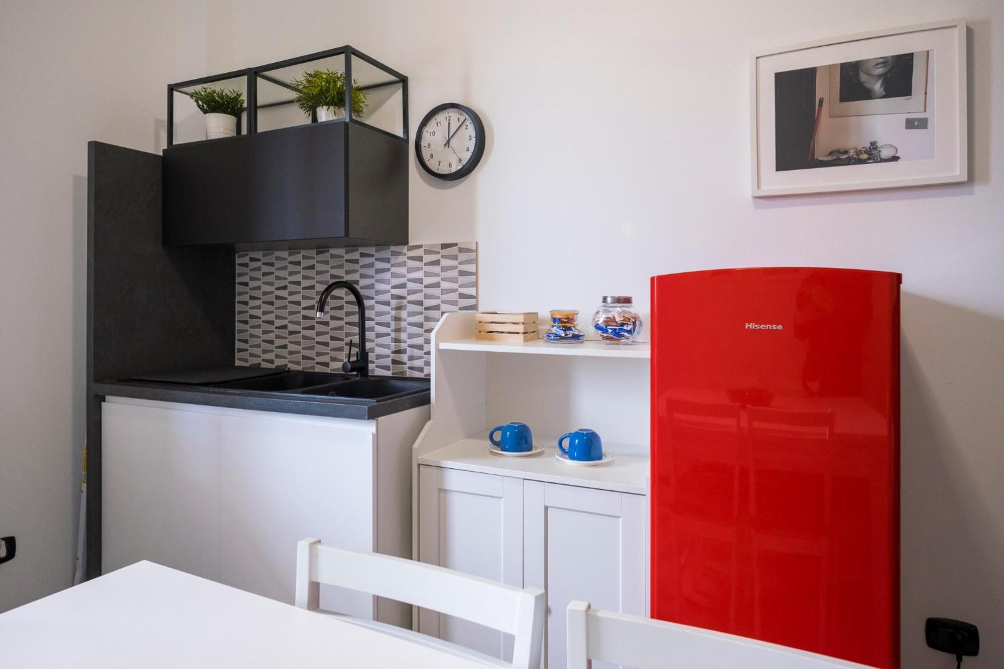 Caliph House 128 Apartment Bari Bagian luar foto